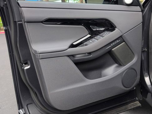 New 2026 Land Rover Range Rover Evoque Dynamic SE image 14