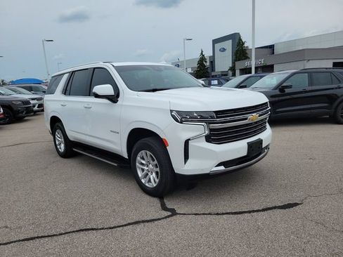 Used 2024 Chevrolet Tahoe LT w/ Luxury Package AWD/4WD image 7