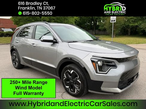 Used 2023 Kia Niro Wind w/ Wind Preserve Package FWD image 1