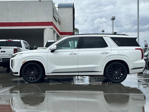 Used 2024 Hyundai Palisade Calligraphy AWD/4WD image 3