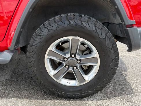 Used 2020 Jeep Wrangler Unlimited Sahara AWD/4WD image 25