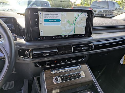 Used 2025 Lincoln Aviator Reserve w/ Illumination Package AWD/4WD image 25
