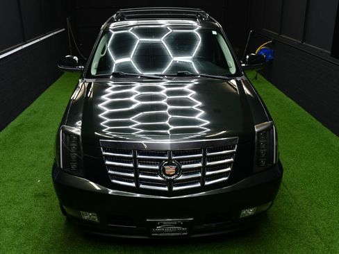 Used 2013 Cadillac Escalade EXT Luxury AWD/4WD image 13