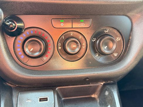 Used 2022 RAM ProMaster City Wagon FWD image 25