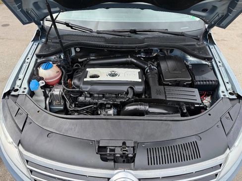 Used 2013 Volkswagen CC Sport image 18