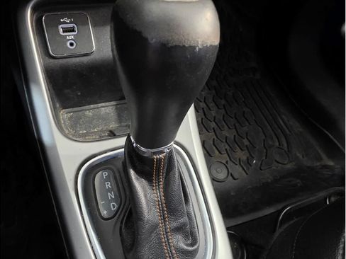 Used 2020 Jeep Compass Latitude FWD image 23
