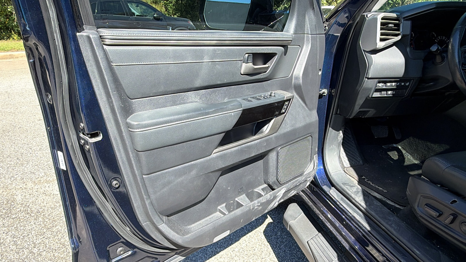 Used 2022 Toyota Tundra Limited RWD image 15
