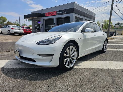 Used 2018 Tesla Model 3 RWD image 1
