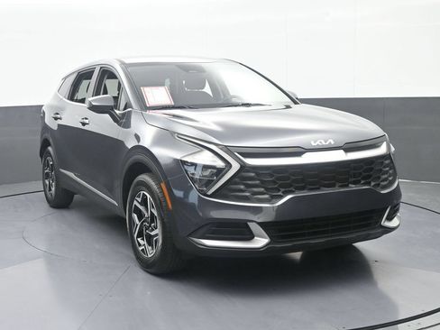 Used 2023 Kia Sportage LX AWD/4WD image 9