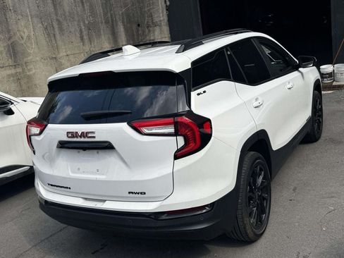 Used 2023 GMC Terrain SLE w/ Driver Convenience Package AWD/4WD image 7