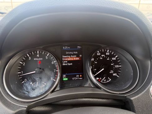 Used 2019 Nissan Rogue SL w/ Premium Package AWD/4WD image 8