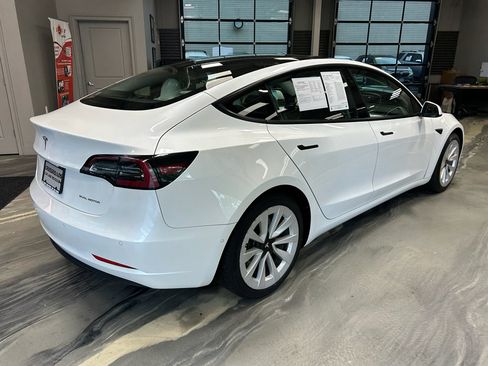 Used 2021 Tesla Model 3 Long Range AWD/4WD image 24