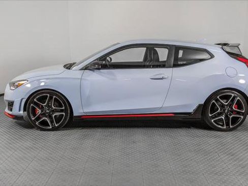 Used 2021 Hyundai Veloster N image 3