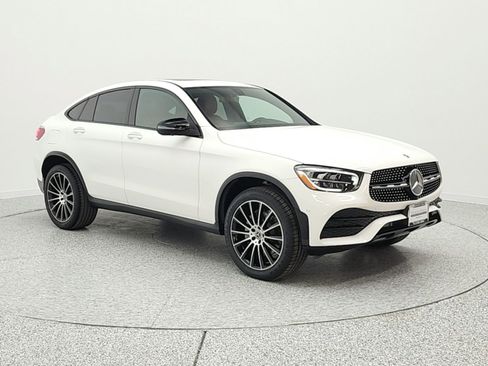 Used 2021 Mercedes-Benz GLC 300 4MATIC Coupe image 3