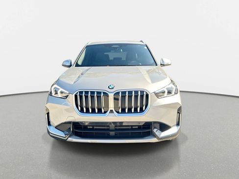Used 2025 BMW X1 xDrive28i w/ Technology Package AWD/4WD image 3
