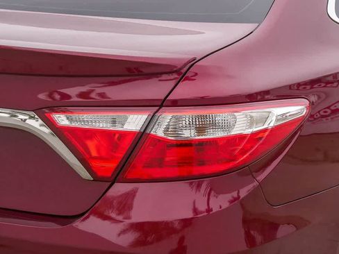 Used 2016 Toyota Camry SE FWD image 10