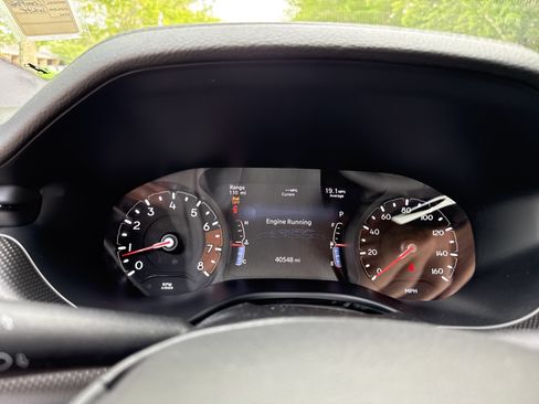Used 2025 Jeep Compass Trailhawk AWD/4WD image 26