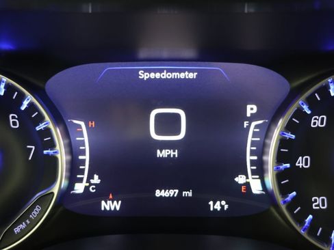 Used 2019 Chrysler Pacifica Limited image 13