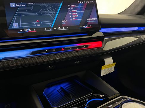 New 2026 BMW M5 w/ Executive Package image 30