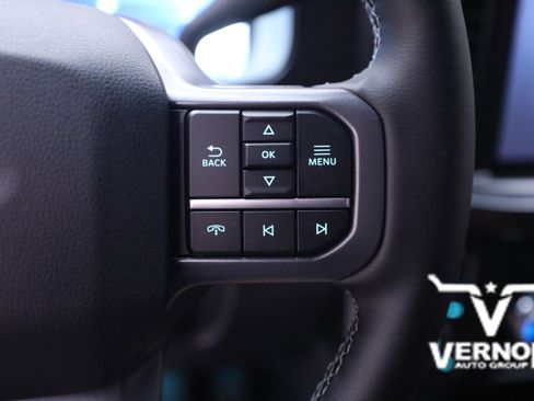 New 2026 Ford F250 Lariat w/ Black Appearance Package image 23