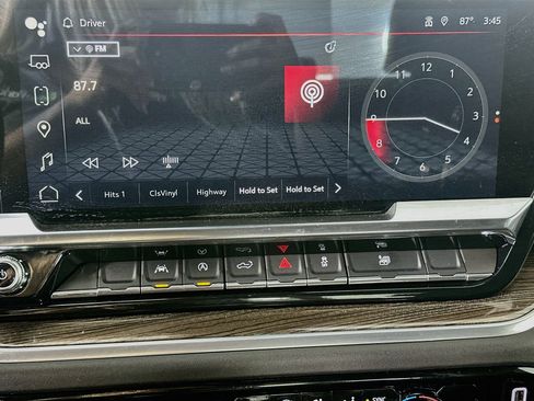 Used 2024 GMC Sierra 1500 Elevation AWD/4WD image 19