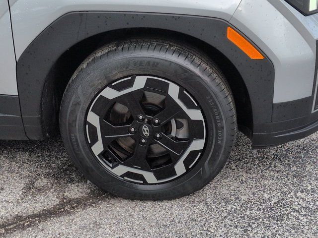 Used 2025 Hyundai Santa Fe SE FWD image 10