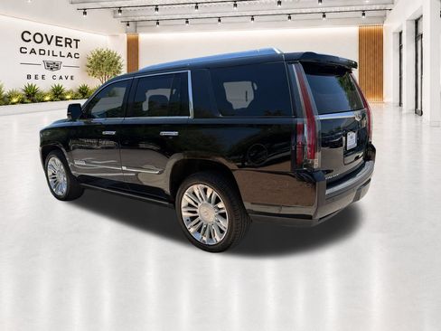 Used 2020 Cadillac Escalade Platinum AWD/4WD image 8