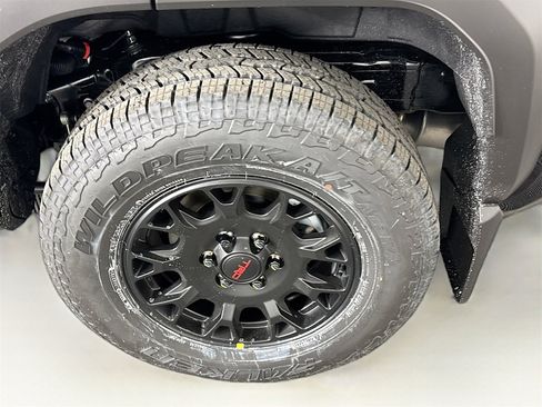 New 2025 Toyota 4Runner TRD Off-Road Premium image 19