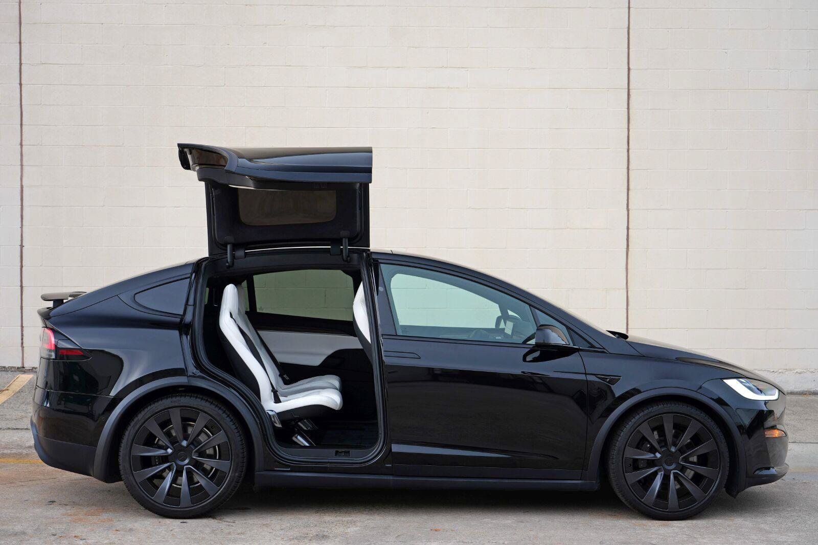 Used 2022 Tesla Model X AWD/4WD image 54