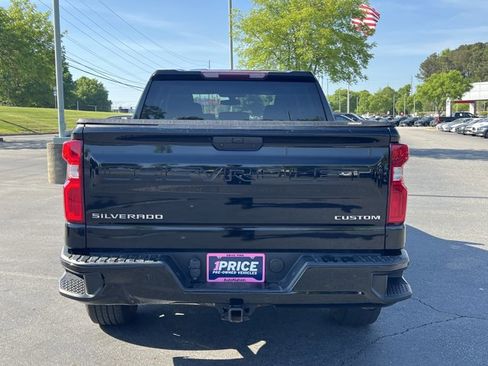 Used 2021 Chevrolet Silverado 1500 Custom image 5