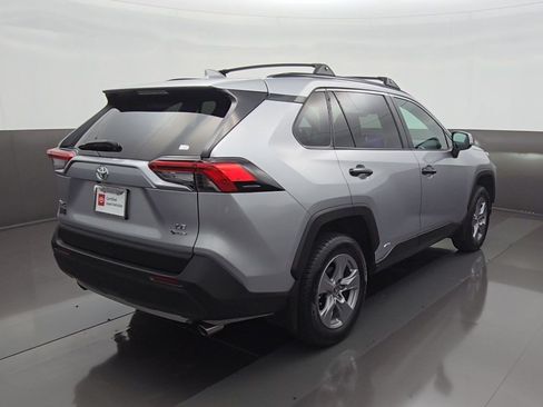 Certified 2025 Toyota RAV4 LE AWD/4WD image 8