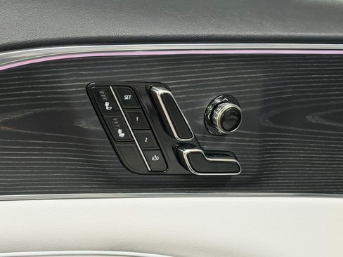 Certified 2024 Cadillac Lyriq Sport RWD image 18