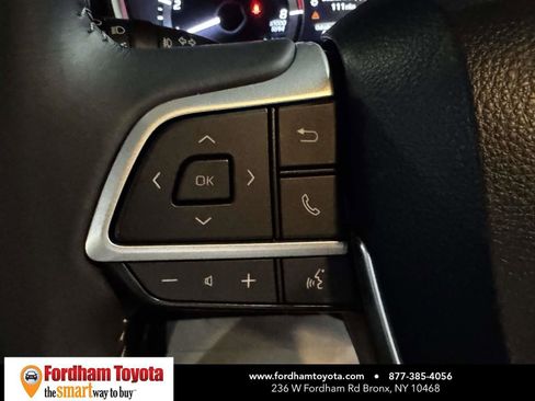 Used 2023 Toyota Highlander XLE AWD/4WD image 20