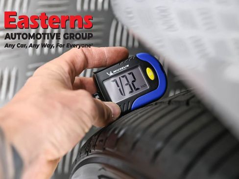 Used 2018 Tesla Model 3 Long Range image 23