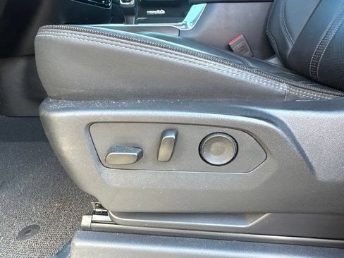 Certified 2025 Chevrolet Silverado 1500 High Country w/ Technology Package AWD/4WD image 25
