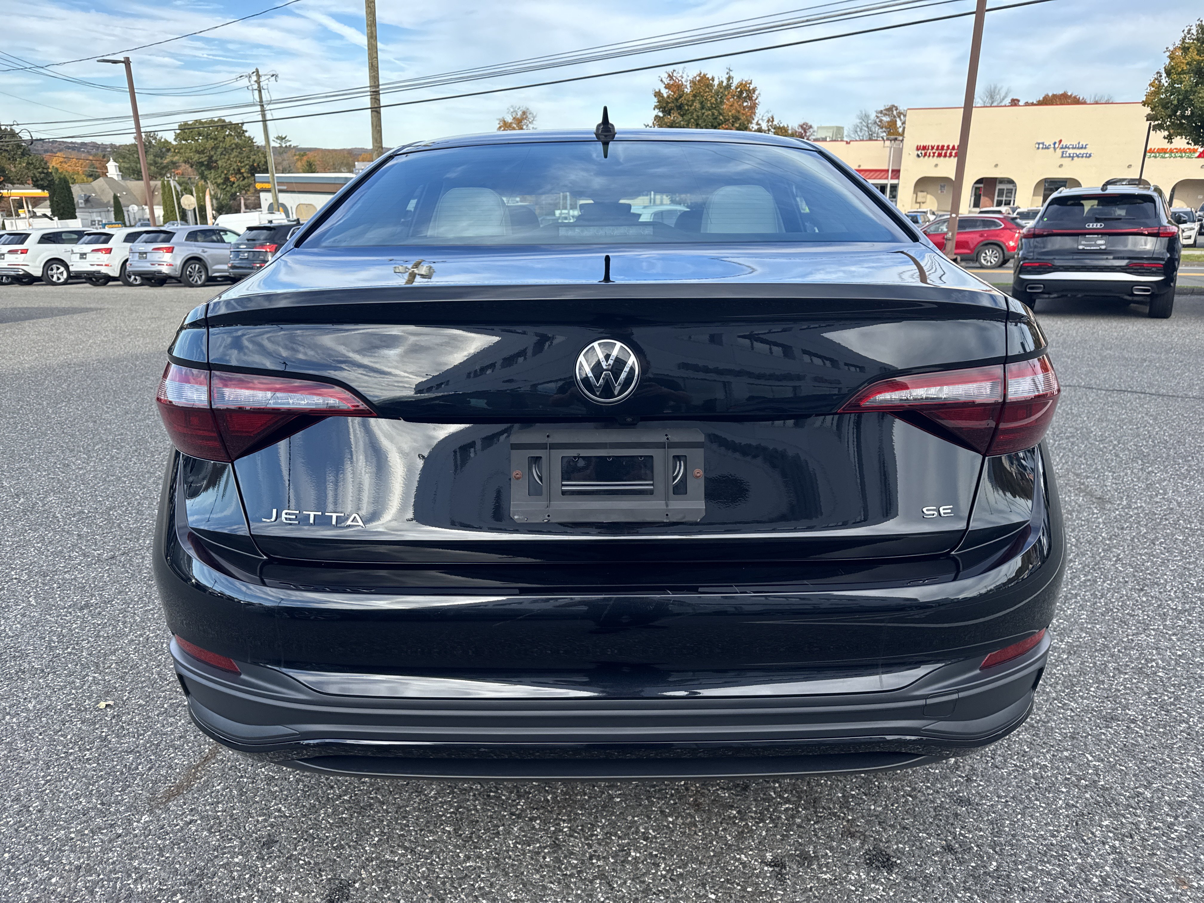 Certified 2024 Volkswagen Jetta SE FWD image 5