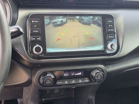 Used 2021 Nissan Kicks SV FWD image 12