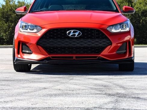 Used 2019 Hyundai Veloster Turbo image 6