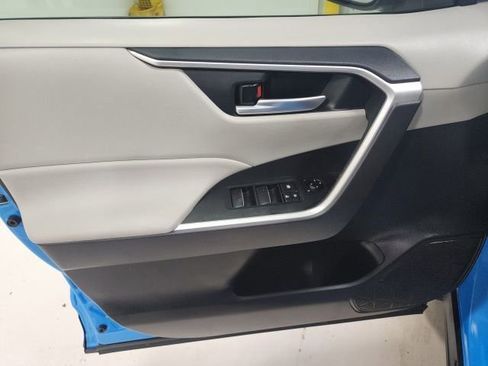 Certified 2021 Toyota RAV4 XLE Premium FWD image 24