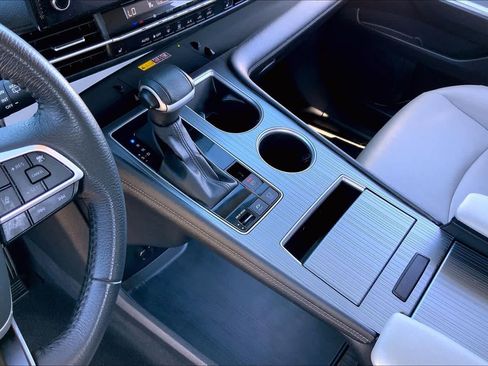 Used 2025 Toyota Sienna XLE image 15