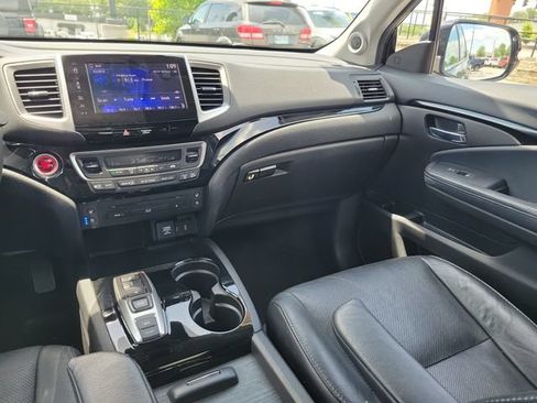 Certified 2018 Honda Pilot Elite image 29