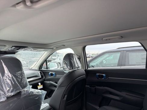 New 2026 Kia Sorento S w/ S Panoramic Sunroof Package AWD/4WD image 8