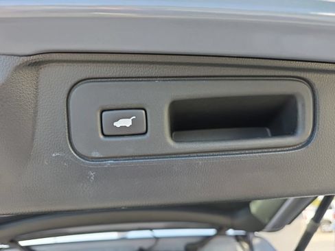 Used 2023 Honda Passport EX-L image 6