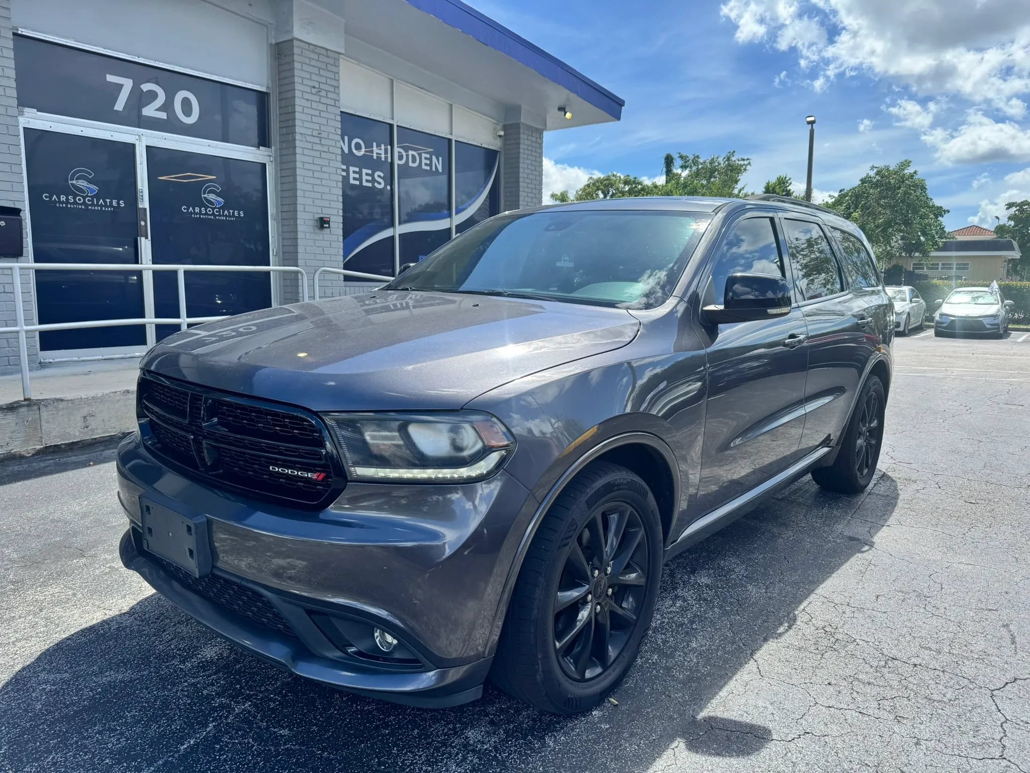 Used 2017 Dodge Durango R/T w/ Blacktop Package AWD/4WD image 1