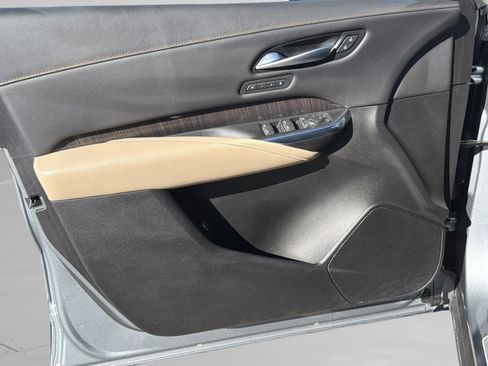 Used 2024 Cadillac XT4 Premium Luxury image 49