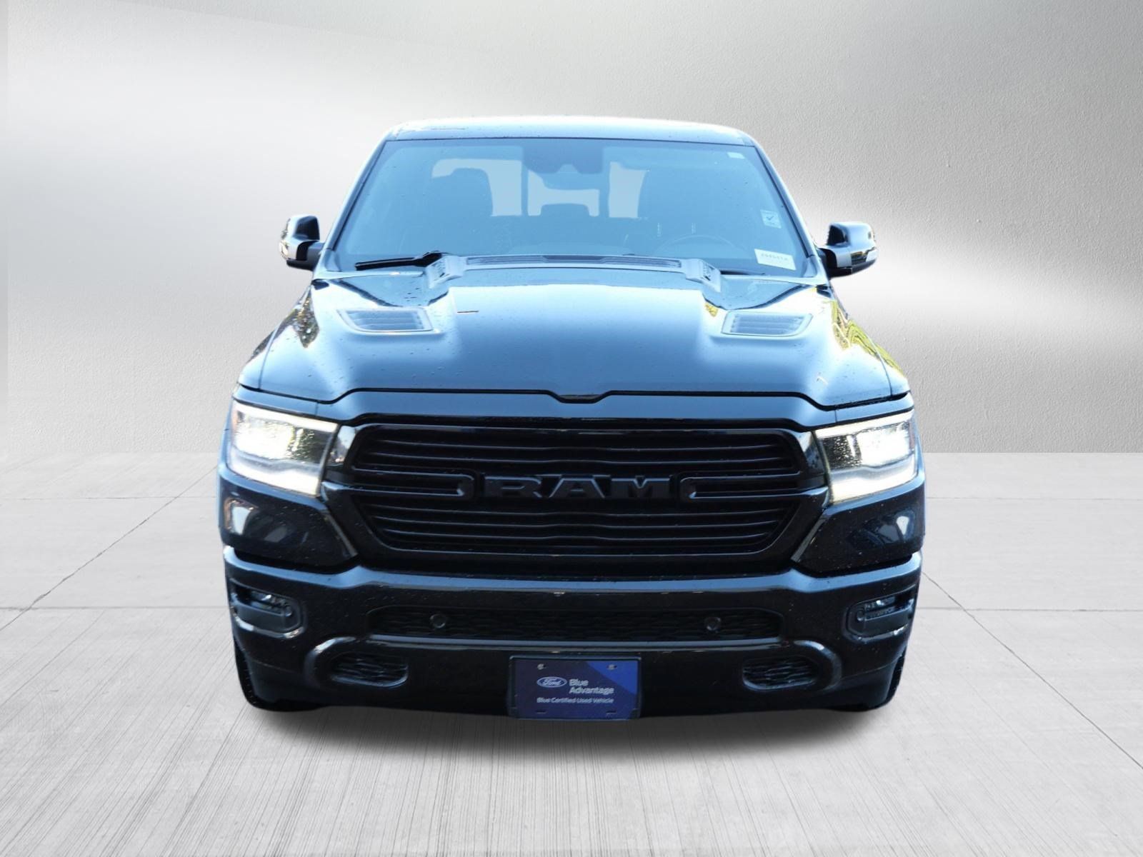 Used 2022 RAM 1500 Laramie AWD/4WD image 2