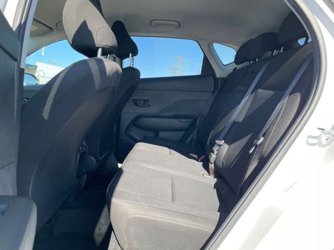 Used 2025 Hyundai Kona SEL image 25