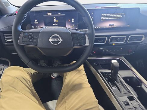 New 2026 Nissan Sentra SL w/ Floor Mat Package FWD image 16