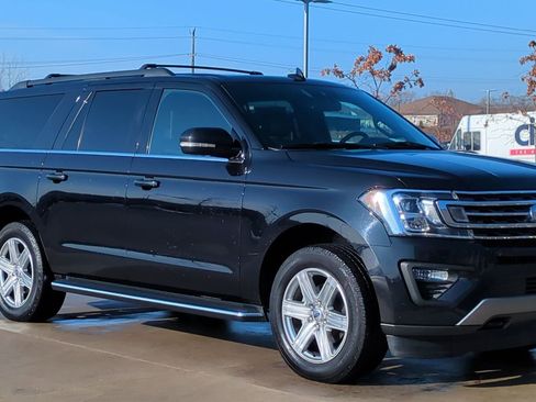 Used 2021 Ford Expedition Max XLT image 9