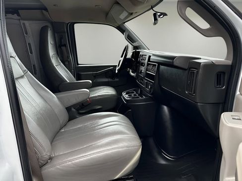 Used 2023 Chevrolet Express 2500 Work Van w/ Driver Convenience Package image 22